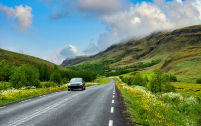 Highway,Roads,And,Cars,In,The,Mountains,And,Valleys,In